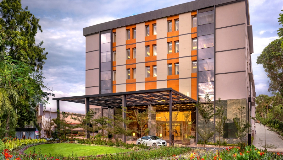 O by Tamara Coimbatore